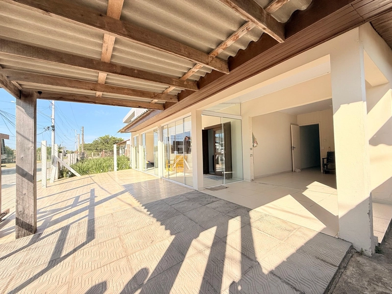 Casa com 3 Dormitórios, 2 Banheiros Sociais em Ótima Localização!: 14ª foto da galeria de imagens do imóvel