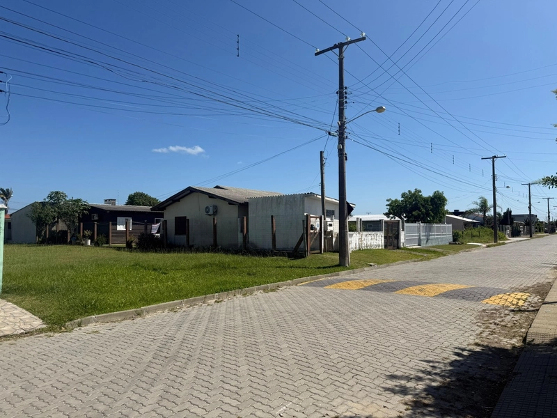 Terreno em Rainha do Mar em Ótima Localização!: 2ª foto da galeria de imagens do imóvel