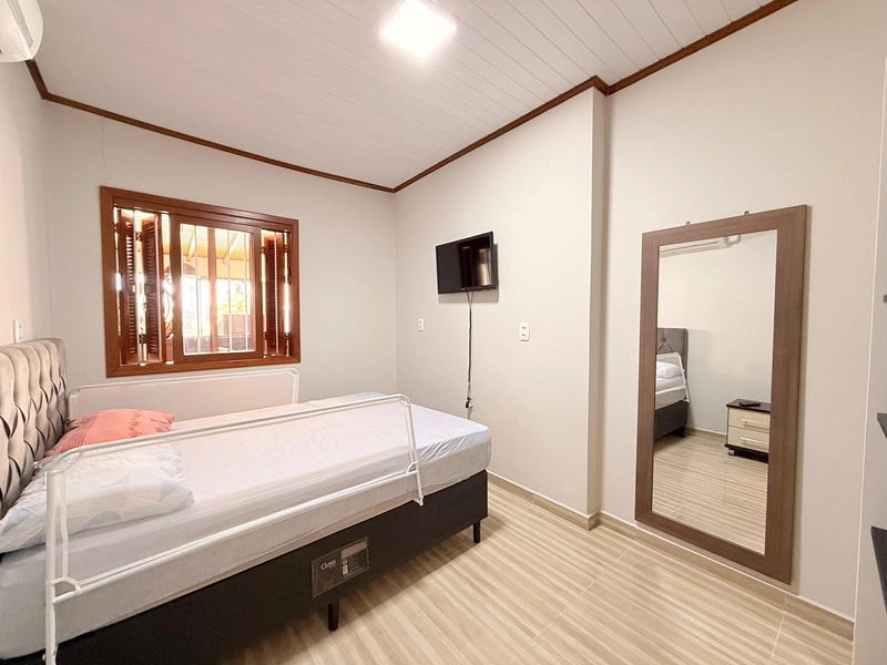 Linda Casa com Piscina, 3 Dormitórios e Pátio Amplo!: 20ª foto da galeria de imagens do imóvel