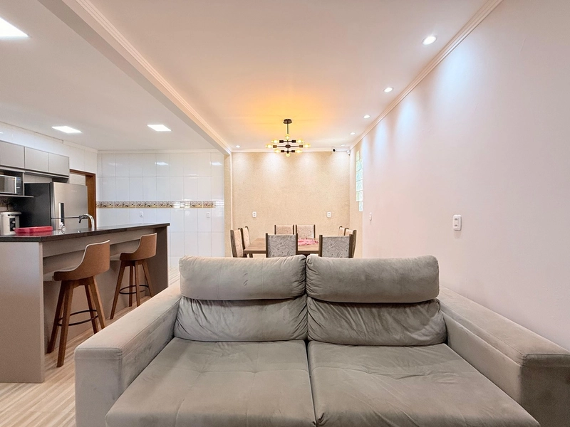 Linda Casa com Piscina, 3 Dormitórios e Pátio Amplo!: 9ª foto da galeria de imagens do imóvel