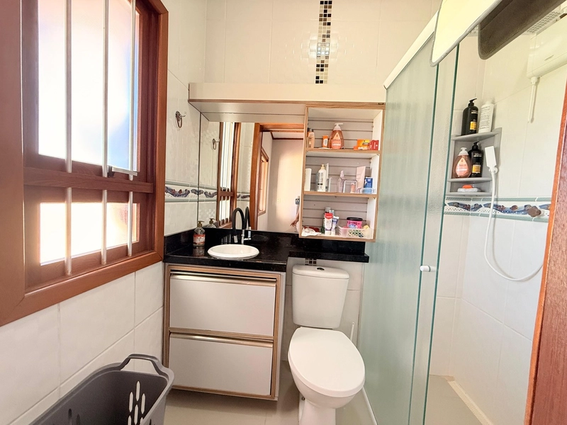 Linda Casa com Piscina, 3 Dormitórios e Pátio Amplo!: 18ª foto da galeria de imagens do imóvel