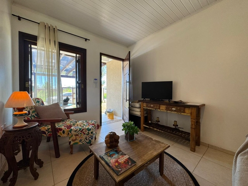 Lindo Geminado á Venda, com 2 Dormitórios e Living Integrado!: 8ª foto da galeria de imagens do imóvel