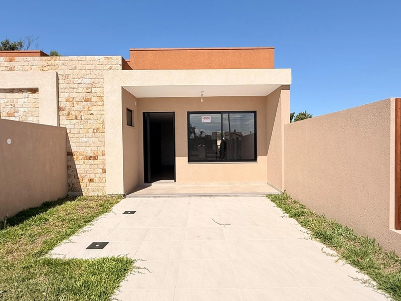 Casa em Ótima Localização, 2 Dormitórios e Living Integrado!: 2ª foto da galeria de imagens do imóvel