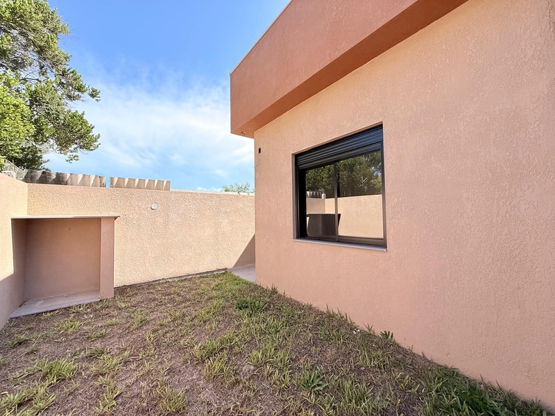 Casa em Ótima Localização, 2 Dormitórios e Living Integrado!: 11ª foto da galeria de imagens do imóvel