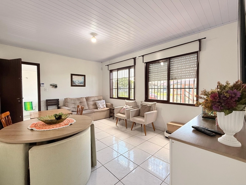 Casa Completa com 3 Dormitórios, Living integrado e Anexo nos Fundos!: 5ª foto da galeria de imagens do imóvel