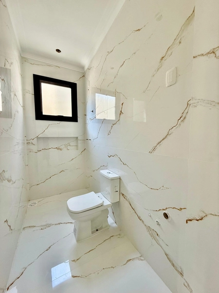 Lindo Imóvel com 2 Suítes, Living integrado com Lareira e Perto do Mar: 18ª foto da galeria de imagens do imóvel