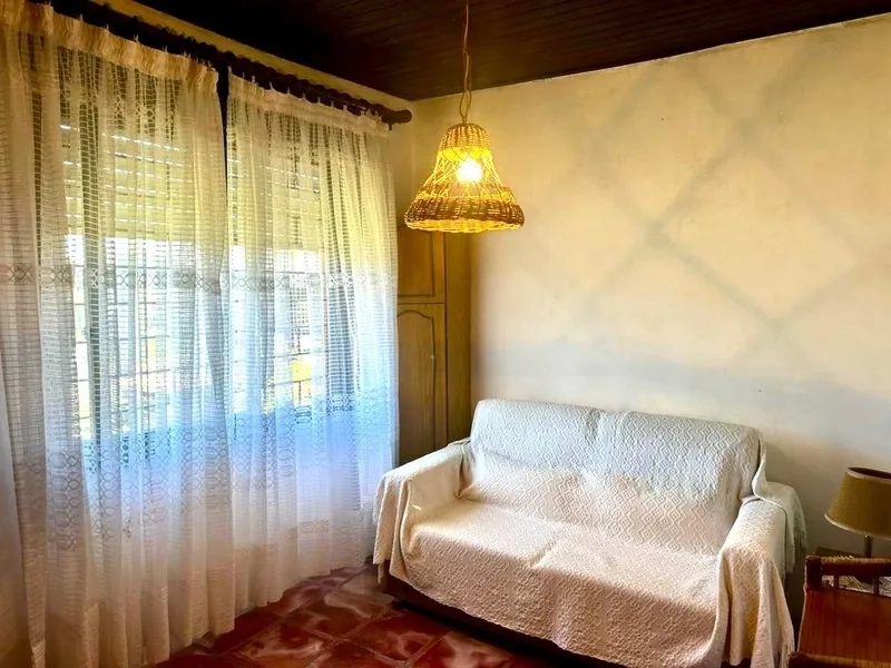 Casa com 110m², Pátio Amplo e Garagem Fechada: 2ª foto da galeria de imagens do imóvel