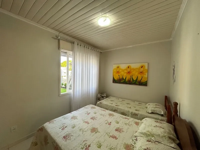 Casa com 3 Dormitórios, Amplo Pátio Fechado e Espaço Gourmet: 13ª foto da galeria de imagens do imóvel