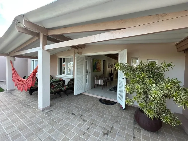 Casa com 3 Dormitórios, Amplo Pátio Fechado e Espaço Gourmet: 20ª foto da galeria de imagens do imóvel