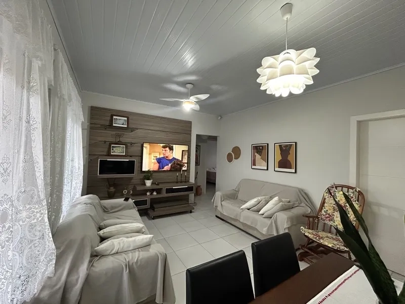 Casa Ampla com 3 Dormitórios, Anexo nos Fundos e Área Gourmet!: 3ª foto da galeria de imagens do imóvel