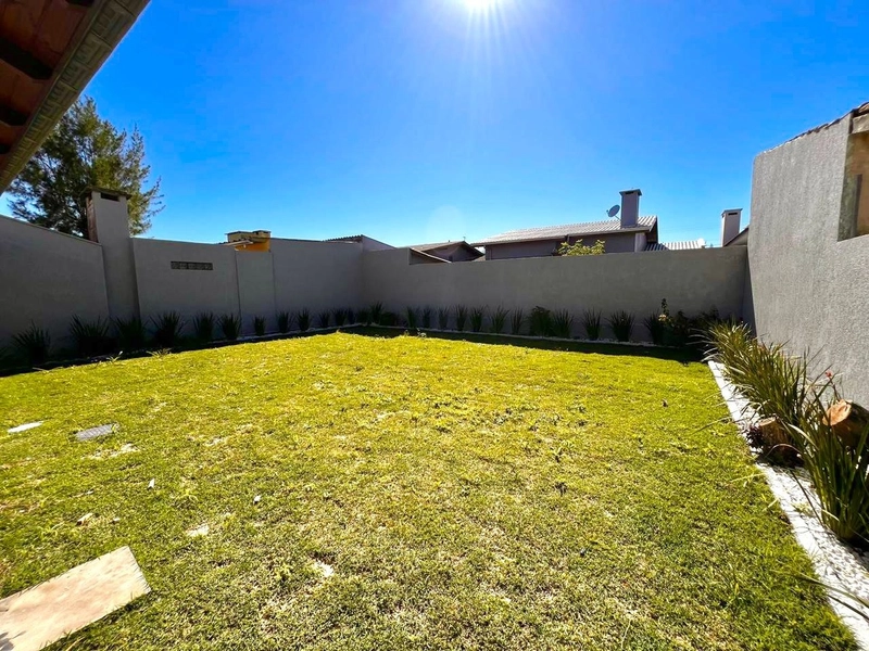 Linda Casa a 300m do Mar em Atlântida Sul – Pronta para Morar!: 16ª foto da galeria de imagens do imóvel