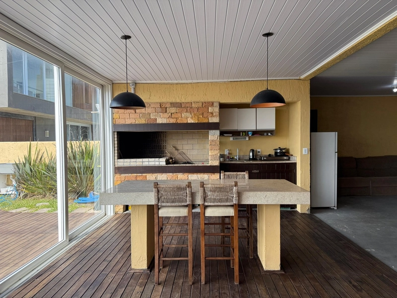 Casa à Beira Mar, com Piscina e Espaço Gourmet!: 4ª foto da galeria de imagens do imóvel