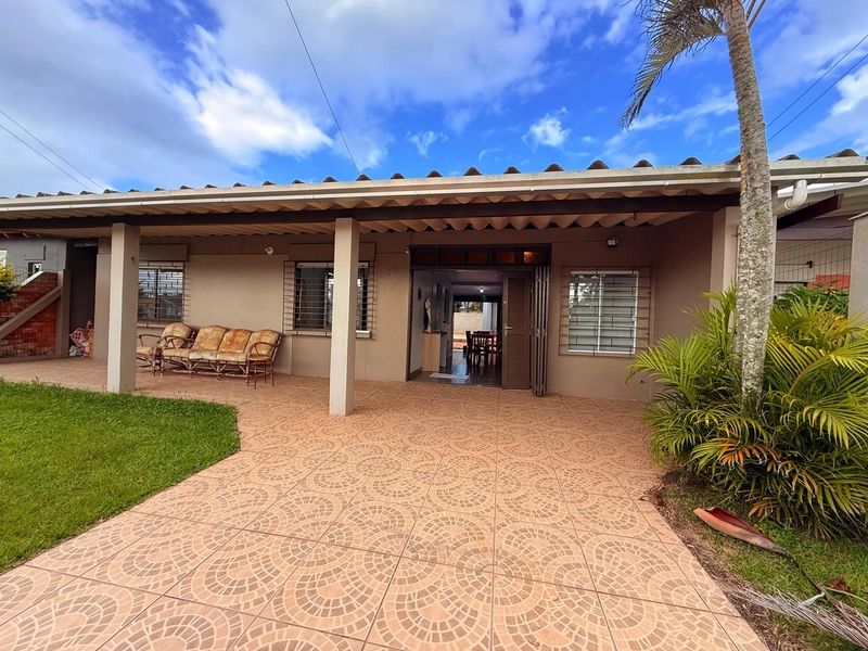 Ótima Oportunidade de Imóvel, com 3 Dormitórios, Piscina e Patio Amplo: 1ª foto da galeria de imagens do imóvel