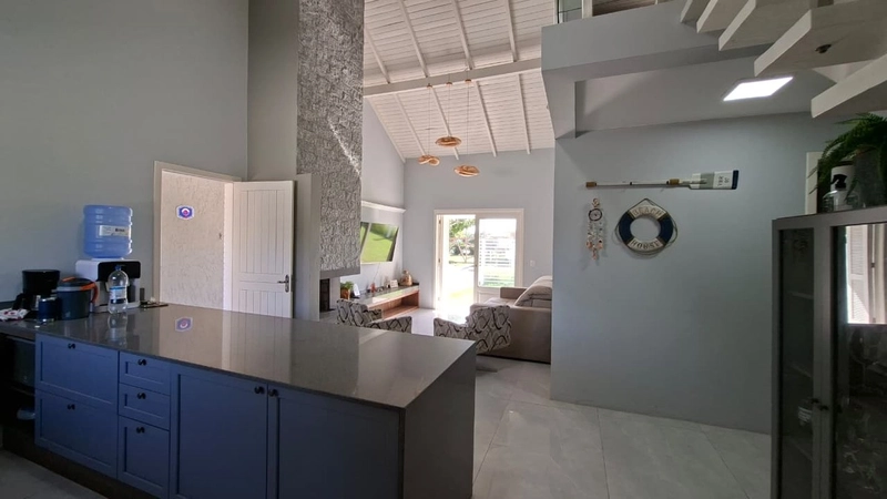 Lindo Sobrado com 3 Dormitórios e Piscina Aquecida, Perto do Mar!: 8ª foto da galeria de imagens do imóvel