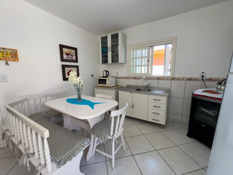 Linda Casa em Noiva do Mar com Piscina e Anexo com Espaço Gourmet: 11ª foto da galeria de imagens do imóvel