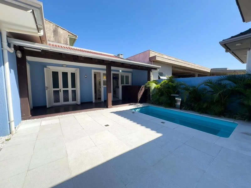 Linda Casa em Noiva do Mar com Piscina e Anexo com Espaço Gourmet: 28ª foto da galeria de imagens do imóvel