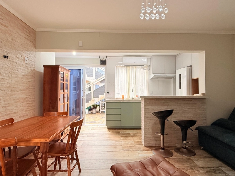 Lindo Apartamendo Perto do Mar, 2 Dormitórios e Living integrado!: 3ª foto da galeria de imagens do imóvel