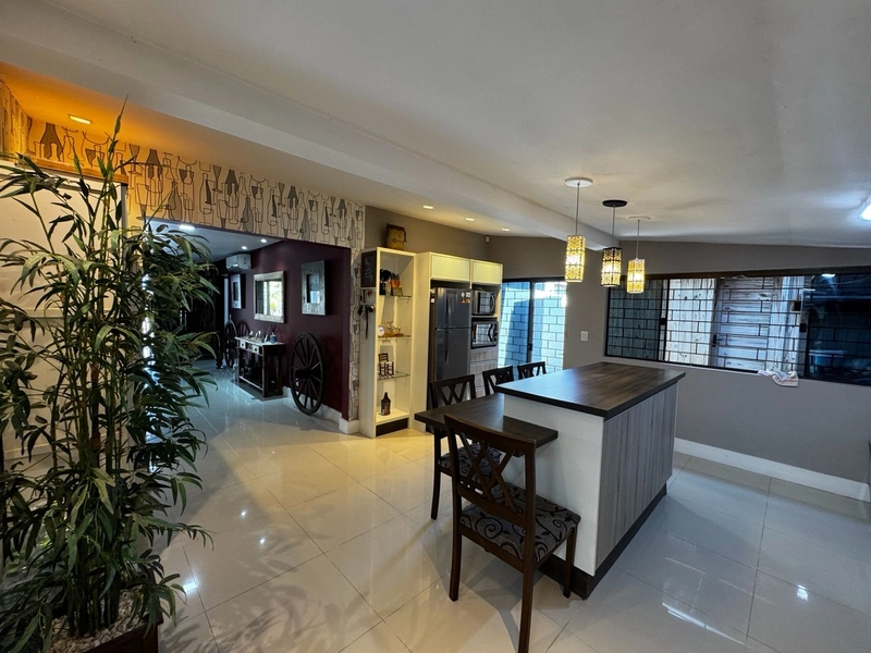 Casa Completa com Piscina, 3 Dormitórios e Excelente Acabamento!: 10ª foto da galeria de imagens do imóvel