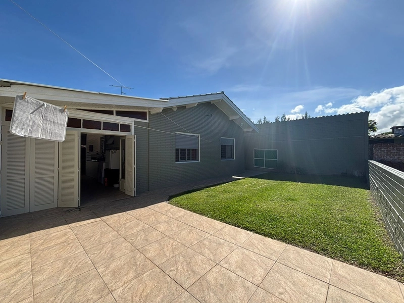 Excelente Casa com 3 Dormitórios, Ambientes Amplos e Ótima Estrutura!: 22ª foto da galeria de imagens do imóvel