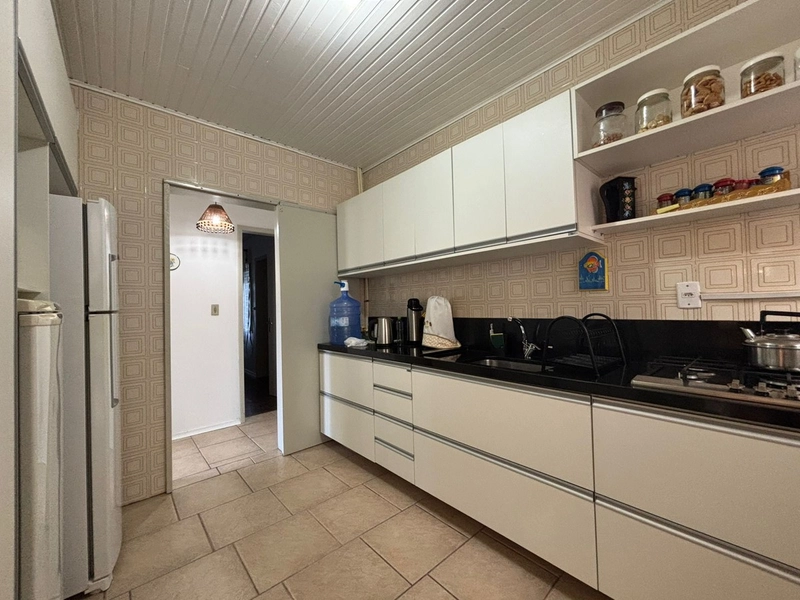 Excelente Casa com 3 Dormitórios, Ambientes Amplos e Ótima Estrutura!: 10ª foto da galeria de imagens do imóvel