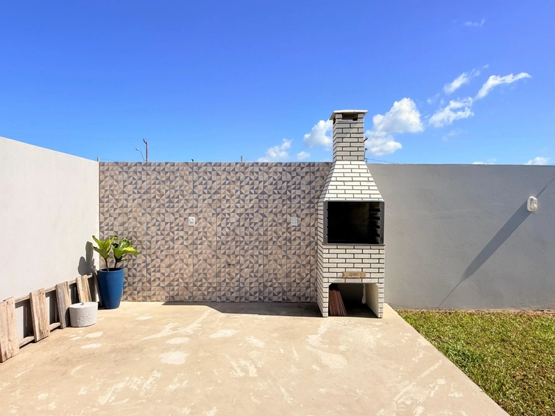 Linda Casa com 2 Dormitórios, Garagem Fechada e Pátio Amplo!: 11ª foto da galeria de imagens do imóvel