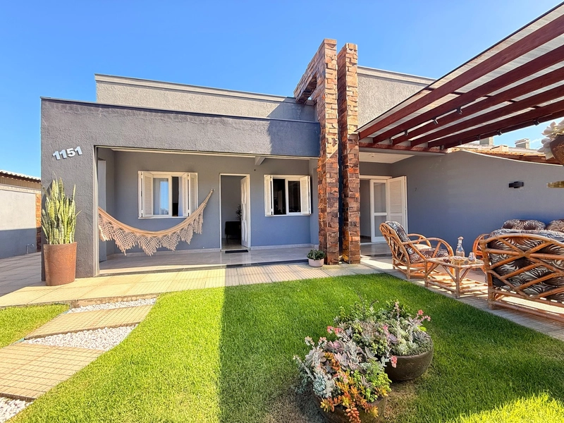 Linda Casa com 3 Suítes, Espaço Gourmet e Piscina Privativa!: 1ª foto da galeria de imagens do imóvel