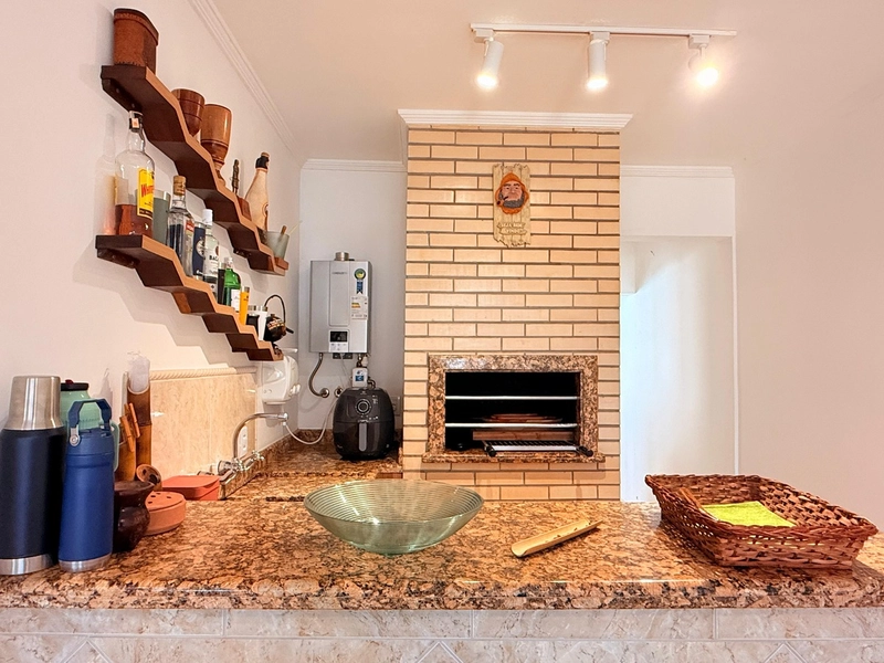 Linda Casa com 3 Suítes, Espaço Gourmet e Piscina Privativa!: 12ª foto da galeria de imagens do imóvel