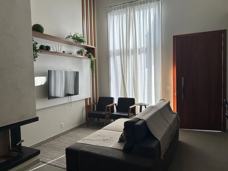 Linda Casa a Venda em Noiva do Mar, com 2 Suítes e Piscina Privativa!: 3ª foto da galeria de imagens do imóvel