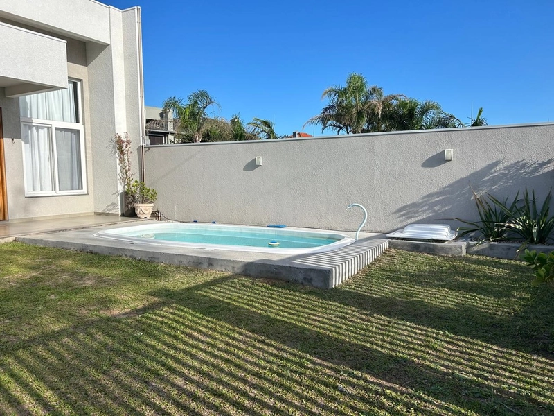 Linda Casa a Venda em Noiva do Mar, com 2 Suítes e Piscina Privativa!: 28ª foto da galeria de imagens do imóvel