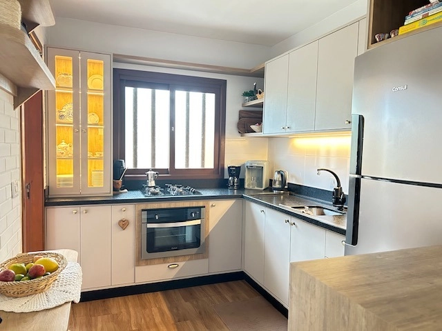 Linda Casa com 3 Dormitórios, Living integrado e em Ótima Lozalização!: 9ª foto da galeria de imagens do imóvel