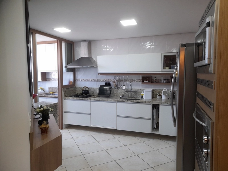 1 banheiro Living integrado com lareira Cozinha americana  Sacada com: 12ª foto da galeria de imagens do imóvel