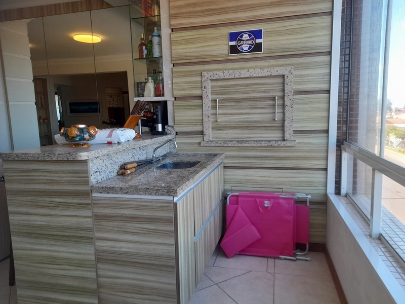 1 banheiro Living integrado com lareira Cozinha americana  Sacada com: 7ª foto da galeria de imagens do imóvel