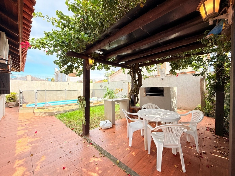 Linda Casa com Piscina, Espaço Gourmet e Ampla Área de Lazer: 20ª foto da galeria de imagens do imóvel