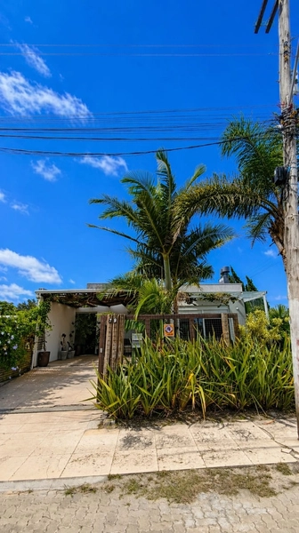 Casa Completa e Charmosa em Xangri-Lá com Piscina e Espaço Gourmet!: 2ª foto da galeria de imagens do imóvel