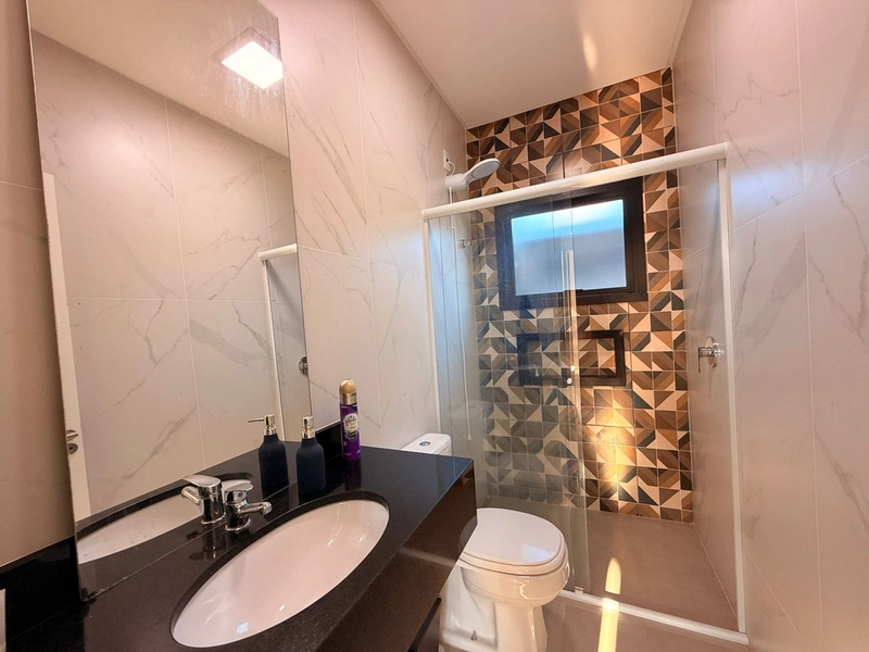 Lindo Geminado Semi-Mobiliado em Localização Privilegiada!: 8ª foto da galeria de imagens do imóvel