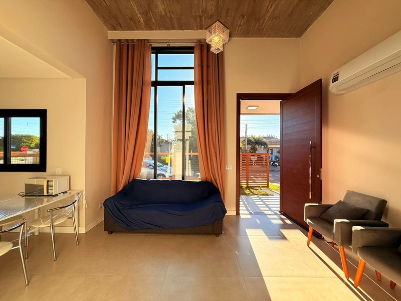 Lindo Geminado Semi-Mobiliado em Localização Privilegiada!: 5ª foto da galeria de imagens do imóvel