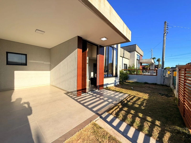 Lindo Geminado Semi-Mobiliado em Localização Privilegiada!: 2ª foto da galeria de imagens do imóvel