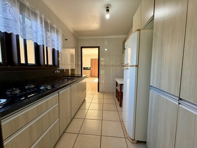 Casa á venda em Xangri-Lá com 3 Dormitórios e 2 Banheiros sociais!: 5ª foto da galeria de imagens do imóvel