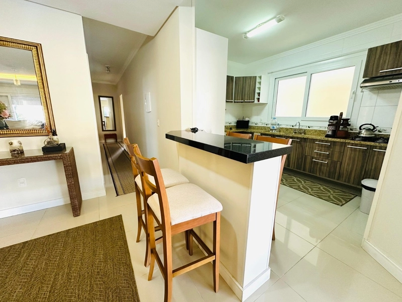 Linda Casa com 3 Dormitórios, Lareira e Garagem com Churrasqueira!: 8ª foto da galeria de imagens do imóvel