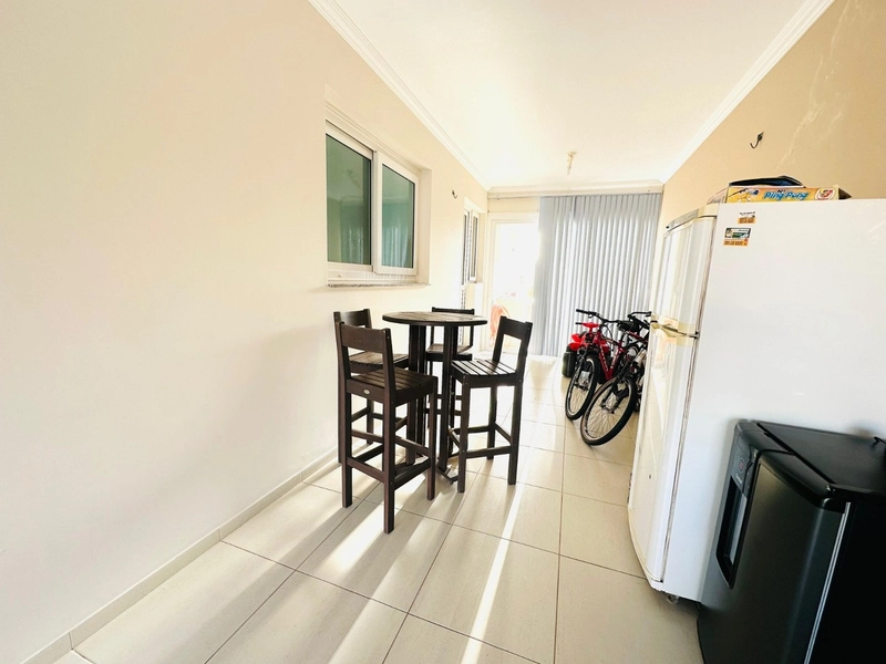 Linda Casa com 3 Dormitórios, Lareira e Garagem com Churrasqueira!: 12ª foto da galeria de imagens do imóvel