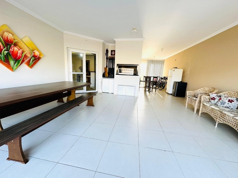 Linda Casa com 3 Dormitórios, Lareira e Garagem com Churrasqueira!: 14ª foto da galeria de imagens do imóvel