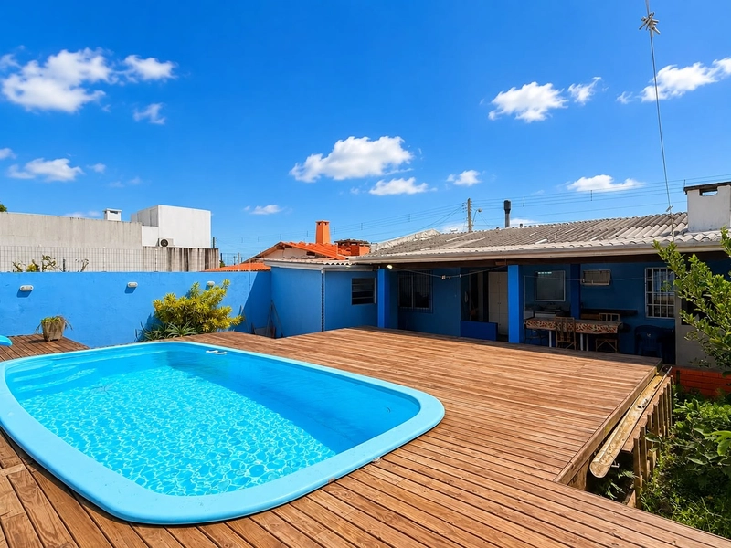 Linda Casa à Venda com Piscina, Churrasqueira e 4 Dormitórios!: 3ª foto da galeria de imagens do imóvel