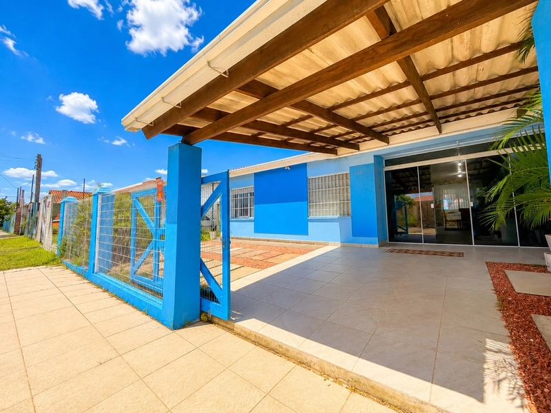 Linda Casa à Venda com Piscina, Churrasqueira e 4 Dormitórios!: 1ª foto da galeria de imagens do imóvel