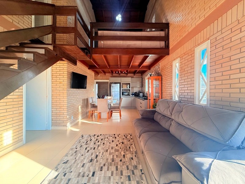Incrivel Casa em Atântida Sul: 5ª foto da galeria de imagens do imóvel