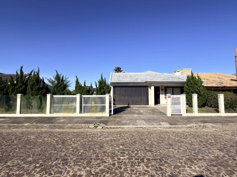 Casa Com 02 Terrenos Na Praia De Noiva Do Mar: 1ª foto da galeria de imagens do imóvel