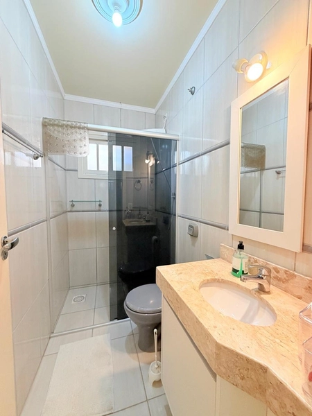 Casa Charmosa com 3 Dormitórios e Living integrado com Lareira!: 8ª foto da galeria de imagens do imóvel