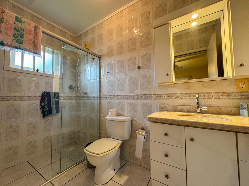 Linda Casa no Centro de Xangri-Lá com 3 Dormitórios e Pátio Amplo!: 7ª foto da galeria de imagens do imóvel