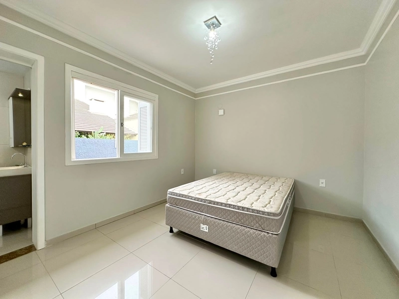 Linda Casa em Atlântida Sul com 4 Suítes e Piscina!: 16ª foto da galeria de imagens do imóvel