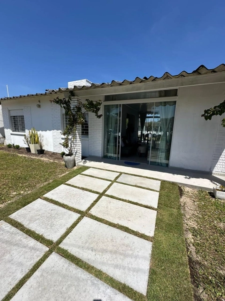 Charmosa Casa em Atlântida Sul com 3 Dormitórios e Pátio Amplo!: 18ª foto da galeria de imagens do imóvel