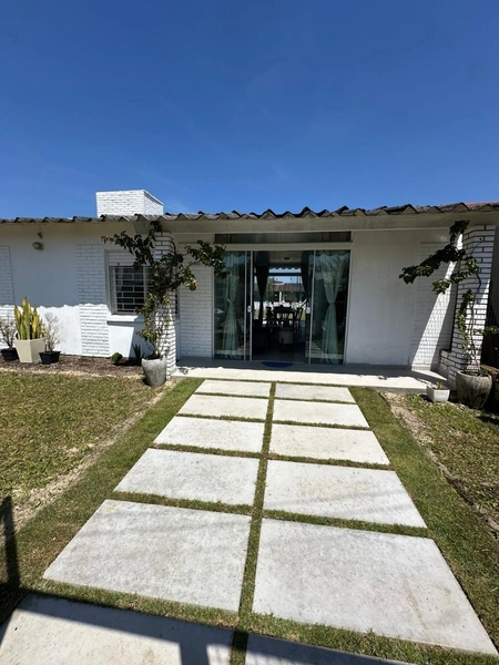 Charmosa Casa em Atlântida Sul com 3 Dormitórios e Pátio Amplo!: 19ª foto da galeria de imagens do imóvel